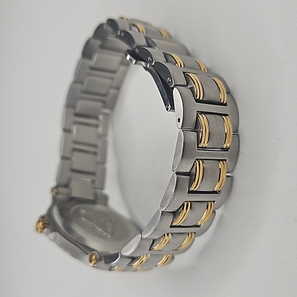 Authentic Gucci Watch 9040 M Mens Dial Quartz Two-Tone Link Date Watch - Picture 6 of 16